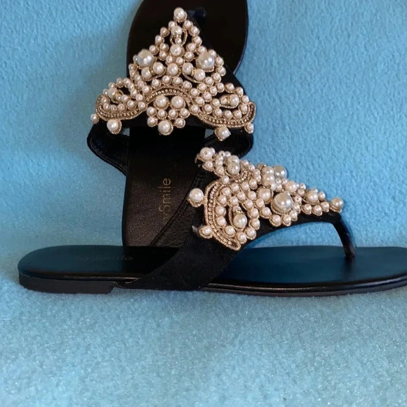 EASY SMILE beaded faux suede leather black sandals size 9 - Picture 1 of 7